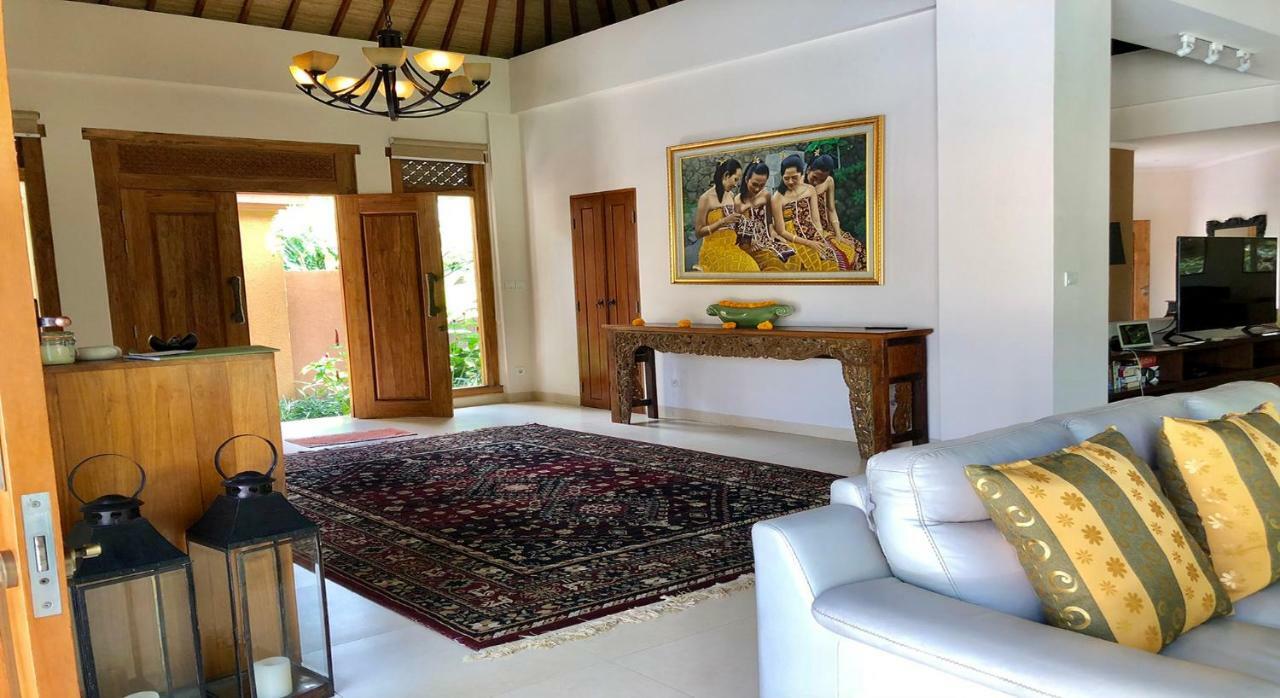 Villa Kembar Ubud Extérieur photo