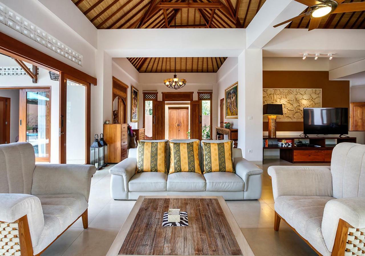 Villa Kembar Ubud Extérieur photo